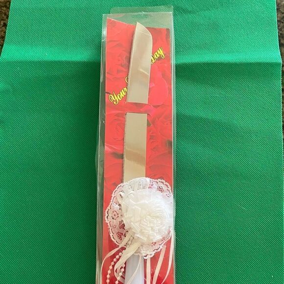 Vintage wedding cake knife. New in the box - Picture 1 of 5